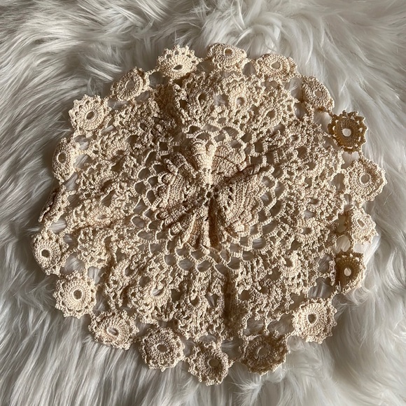 POLAND | Cottagecore Doily - Picture 1 of 3